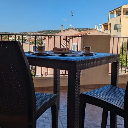 Isola Che Non C'E Trilocale Casa Vacanze 80 Mq Con Terrazza La Maddalena Sardegna Buitenkant foto